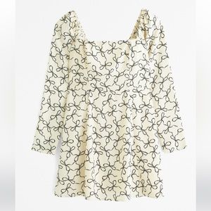 Abercrombie & Fitch Cream and Black Long Sleeve Dress